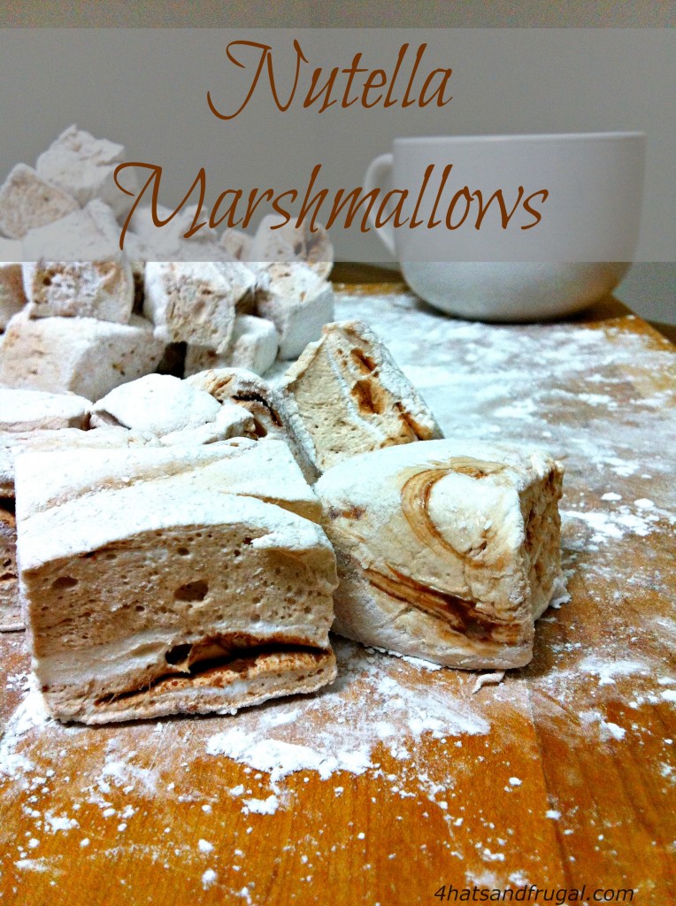 Check out this super simple recipe for homemade Nutella Marshmallows. These delectable treats make a great present!