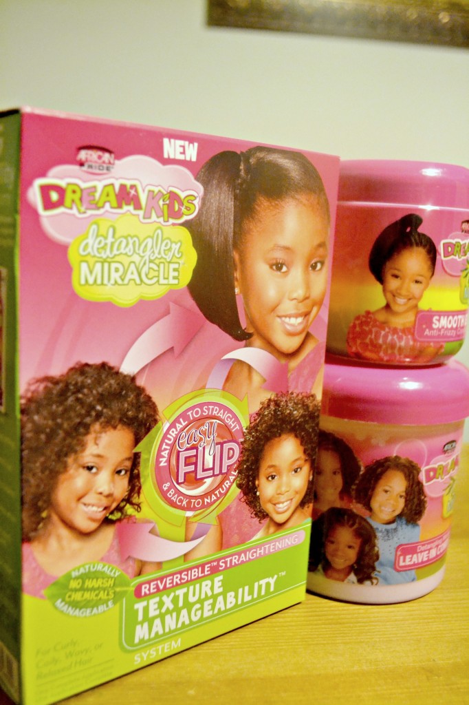 Natural hair mom and 3 year old daughter try out the new Dream Kids Detangler Miracle Texture Manageability System.