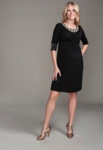 A great article highlighting where to rent maternity clothing without breaking your budget.