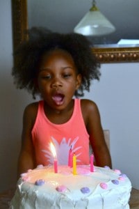 This little girl is 4 and her mom is excited about her new journey. After all, 4 is a good age.