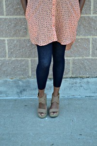 Fun maternity style outfit for the summer featuring a unique peach tunic.