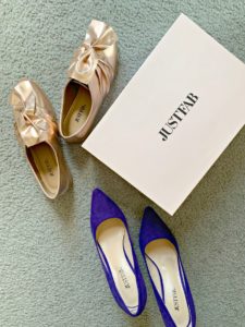 This is everything you need to know about Shopping JustFab on a Budget! Learn how to use sales, how to refer friends and how to skip a month on JustFab!