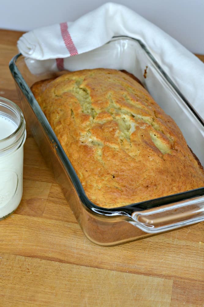 Looking for an easy banana bread with simple ingredients and lots of butter? You have to try this one.