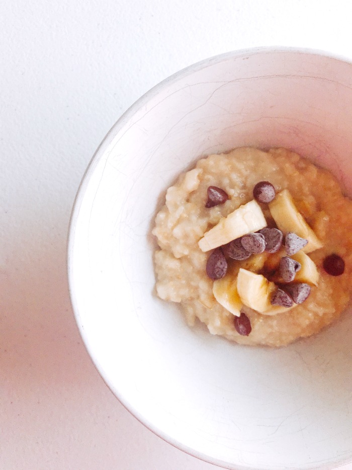 There are 2 secrets to making the best Instant Pot oatmeal, and one is to always use rolled oats. Check out the other secret, and why oatmeal bars are key.